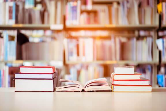 CRS Idiomas tem Metodologia em Abordagem Comunicativa e Professores com Certificados Internadionais em Educação